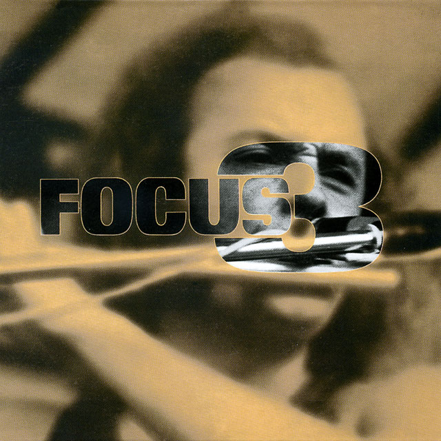 Focus フォーカス III